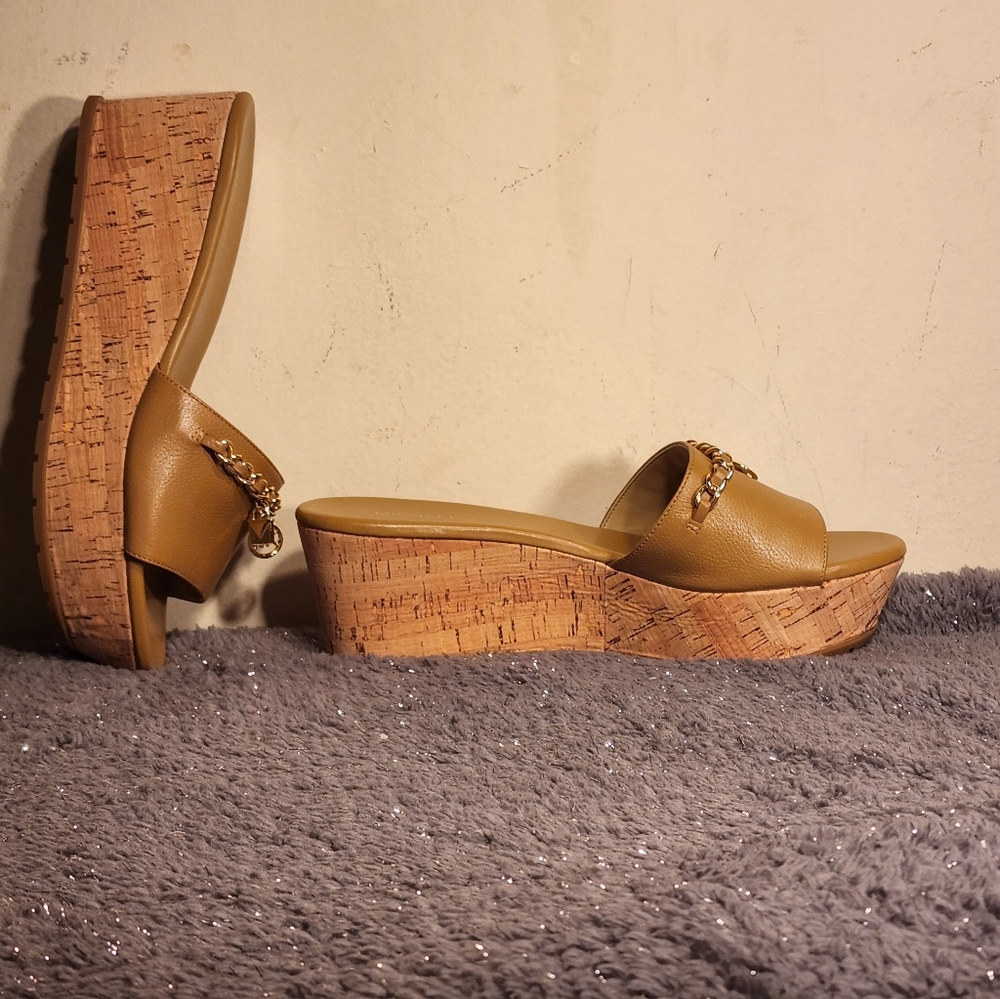 COPY - Michael Kors Elsa platform sandals